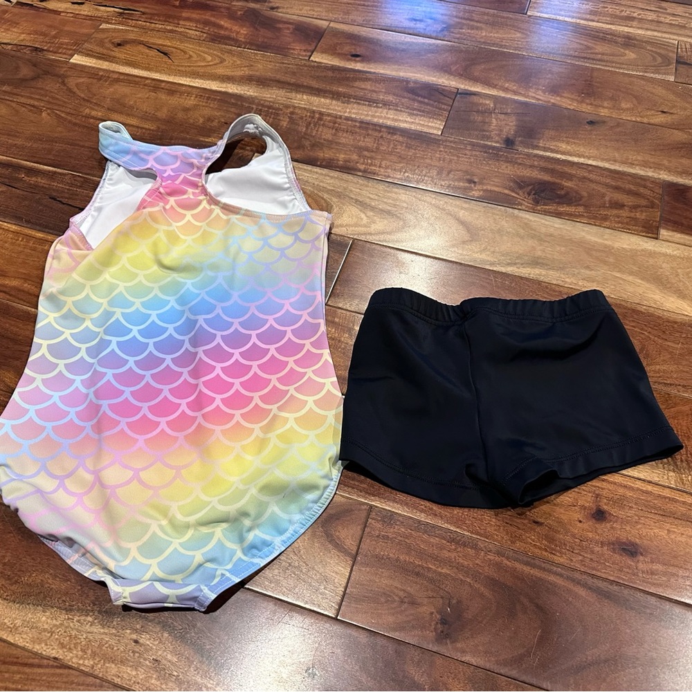 Balera mermaid rainbow leotard with black shorts size IC lightly used - Picture 3 of 3